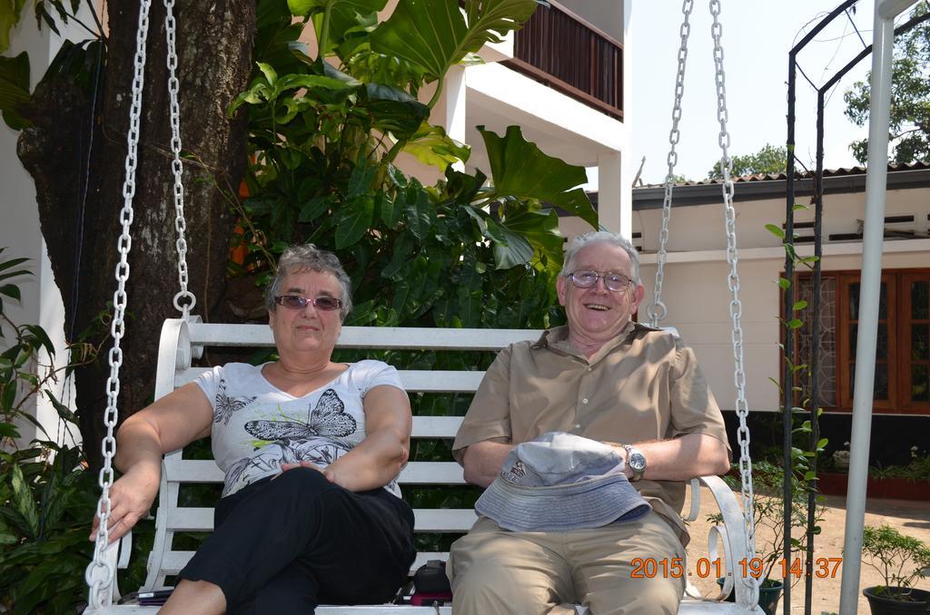 Little Paradise Tourist Guest House And Holiday Home Anuradhapura Eksteriør billede