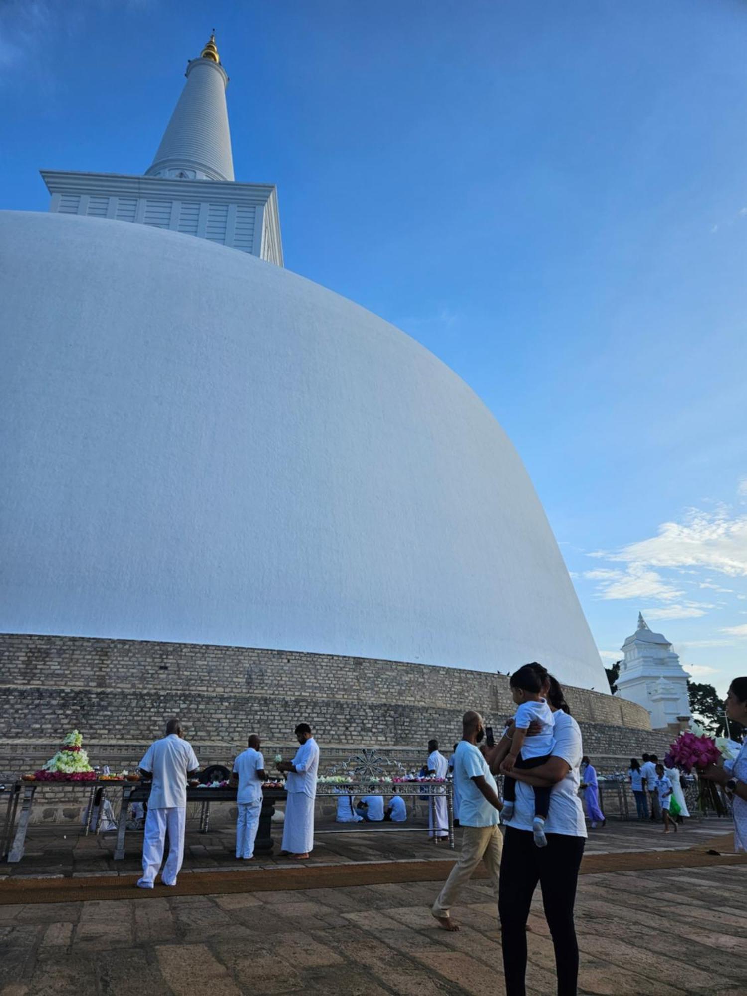 Little Paradise Tourist Guest House And Holiday Home Anuradhapura Eksteriør billede