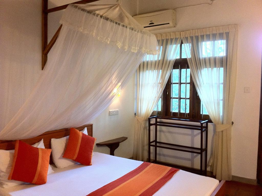 Little Paradise Tourist Guest House And Holiday Home Anuradhapura Værelse billede