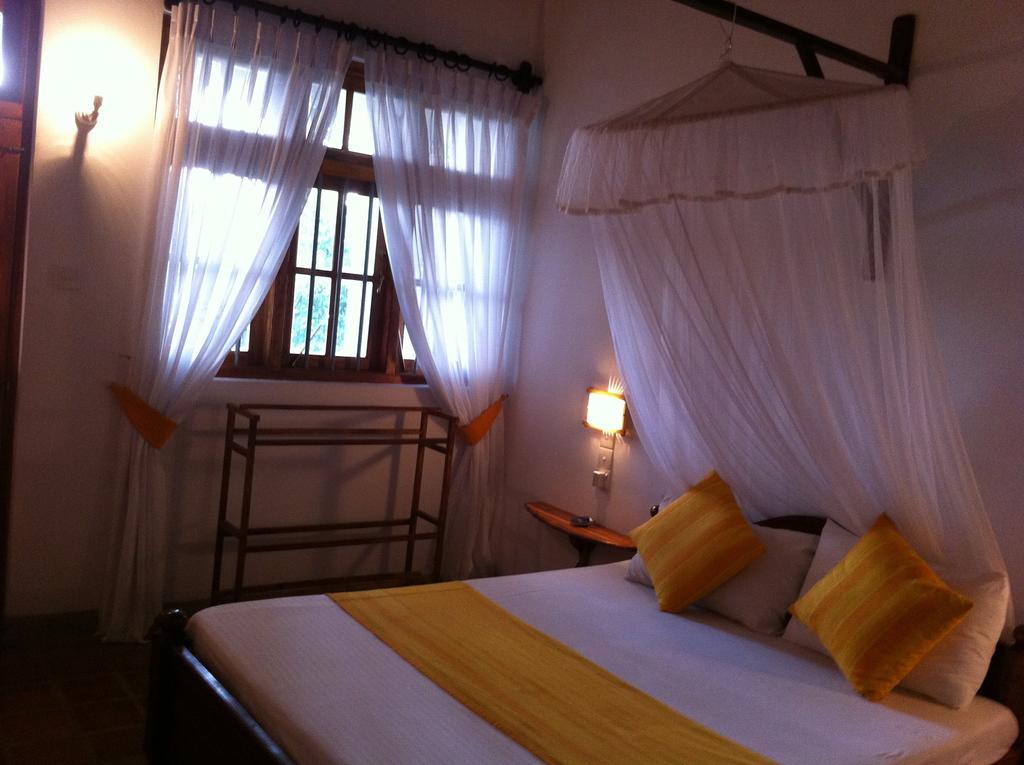 Little Paradise Tourist Guest House And Holiday Home Anuradhapura Værelse billede